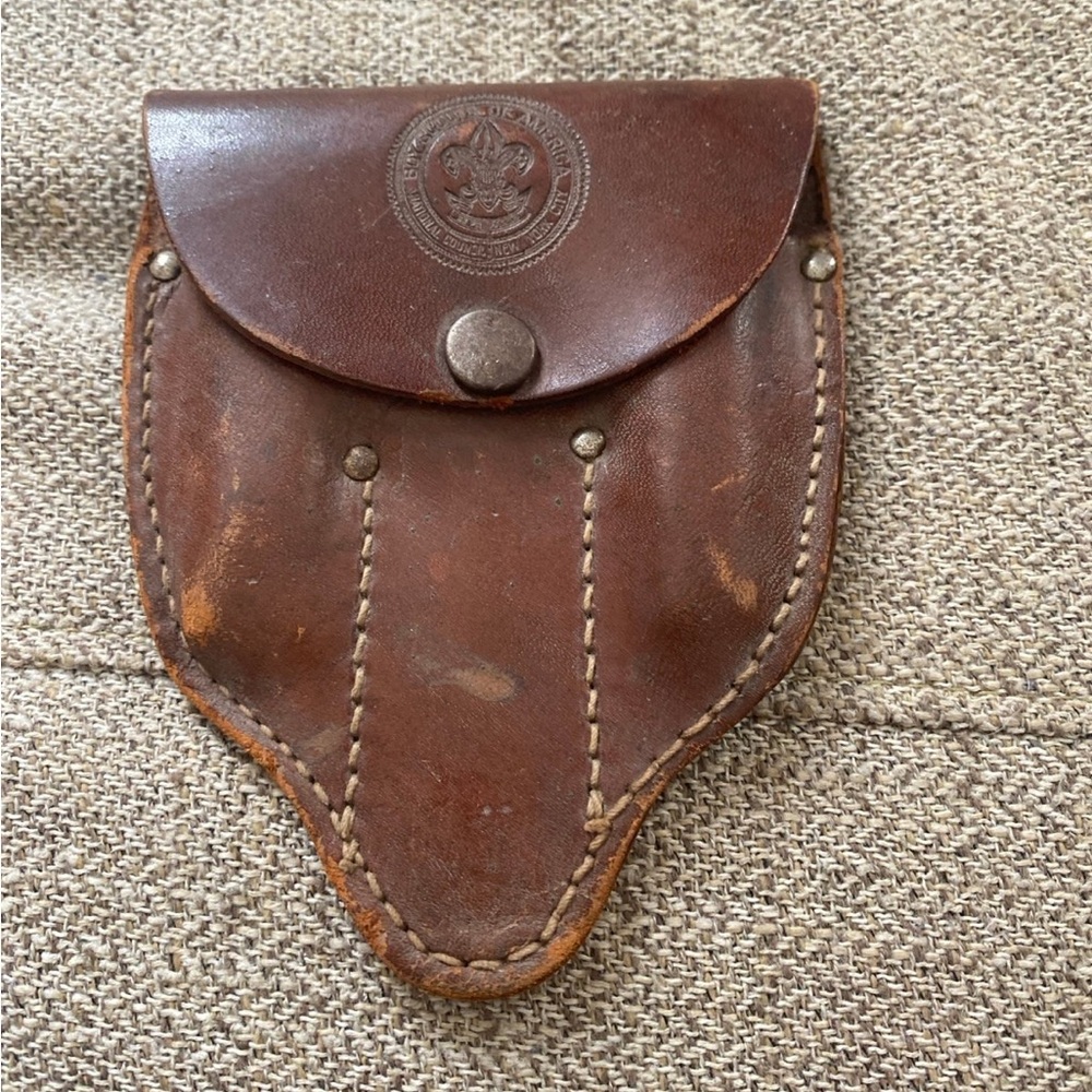 vintage Boy Scouts of America leather pouch